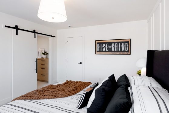 COPYRIGHTED BY D&M IMAGES