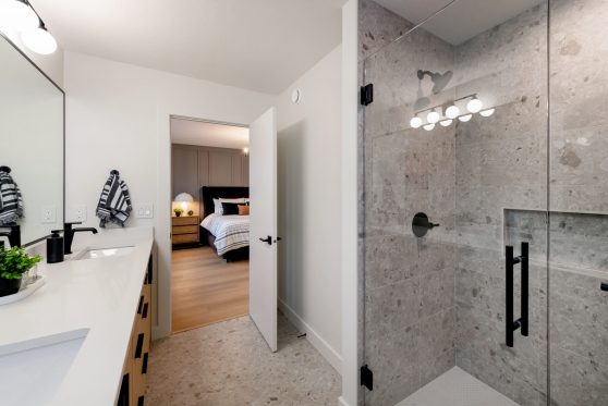 COPYRIGHTED BY D&M IMAGES