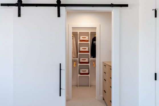 COPYRIGHTED BY D&M IMAGES