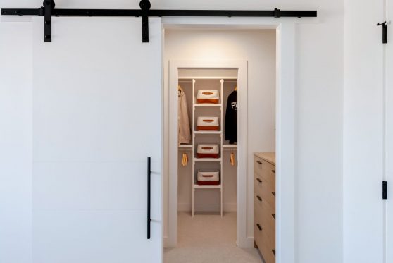 COPYRIGHTED BY D&M IMAGES