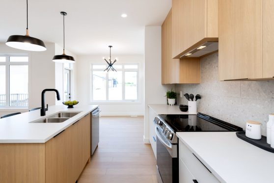 COPYRIGHTED BY D&M IMAGES