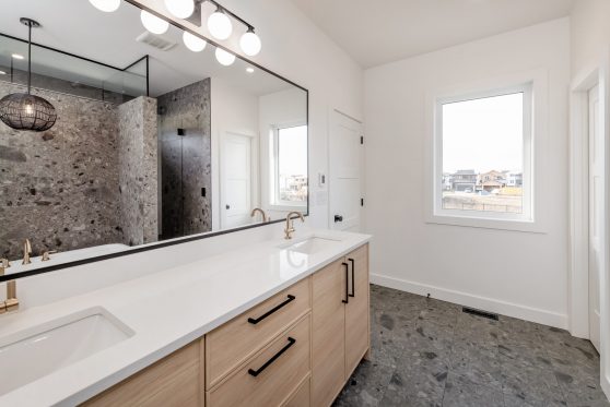 COPYRIGHTED BY D&M IMAGES