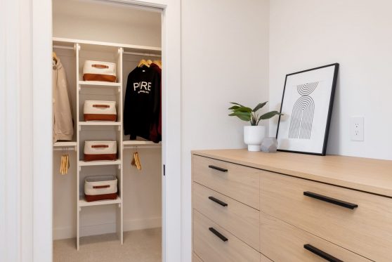 COPYRIGHTED BY D&M IMAGES