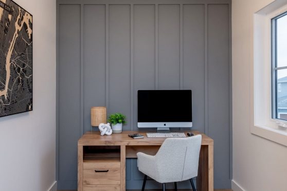 COPYRIGHTED BY D&M IMAGES