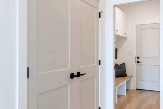 COPYRIGHTED BY D&M IMAGES