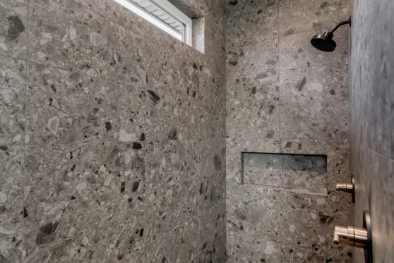 COPYRIGHTED BY D&M IMAGES