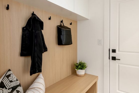 COPYRIGHTED BY D&M IMAGES