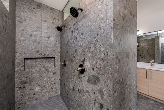 COPYRIGHTED BY D&M IMAGES