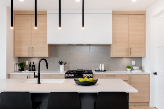 COPYRIGHTED BY D&M IMAGES