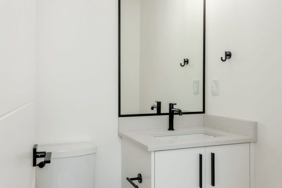 COPYRIGHTED BY D&M IMAGES