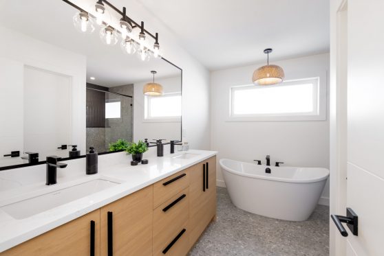 COPYRIGHTED BY D&M IMAGES