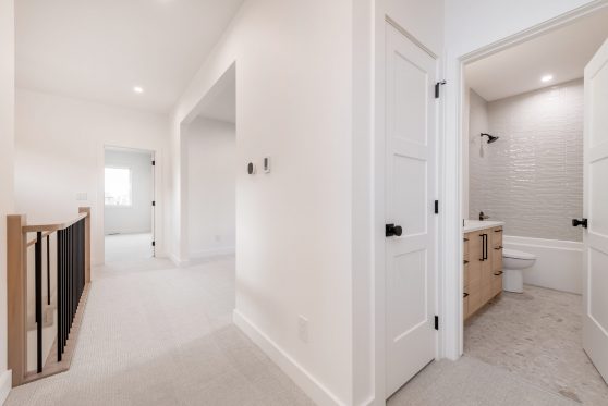 COPYRIGHTED BY D&M IMAGES