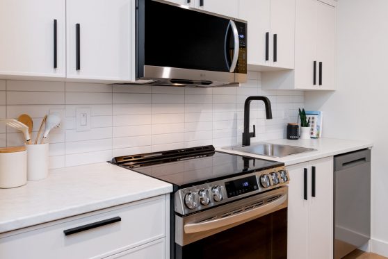 COPYRIGHTED BY D&M IMAGES