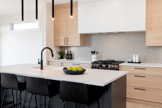 COPYRIGHTED BY D&M IMAGES