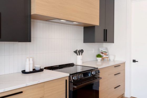 COPYRIGHTED BY D&M IMAGES