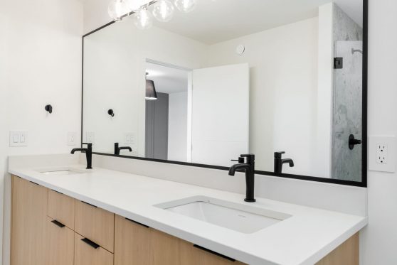 COPYRIGHTED BY D&M IMAGES