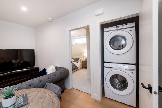 COPYRIGHTED BY D&M IMAGES