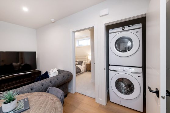 COPYRIGHTED BY D&M IMAGES