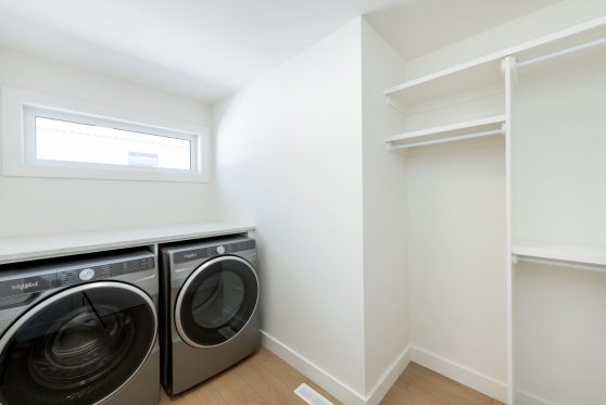 COPYRIGHTED BY D&M IMAGES