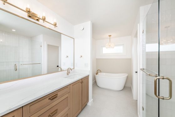 COPYRIGHTED BY D&M IMAGES