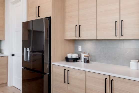 COPYRIGHTED BY D&M IMAGES