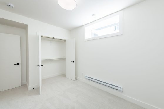 COPYRIGHTED BY D&M IMAGES