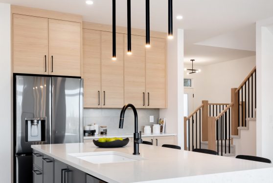 COPYRIGHTED BY D&M IMAGES